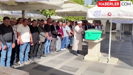 Yan Bakma Kavgasında Öldürülen Genç Toprağa Verildi