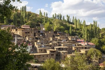 Bitlis’teki taş evler fotoğraf tutkunlarını çağırıyor