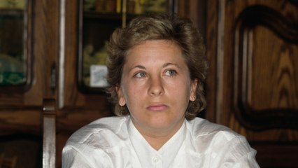 GALA VIDEO - Mort du petit Grégory – Marie-Ange Laroche en larmes, elle continue de défendre son mari Bernard : “C’est pas lui”