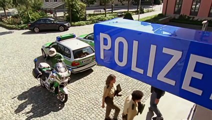 Die Rosenheim-Cops (130) Staffel 8 Folge 4 - Zu Tode geprobt