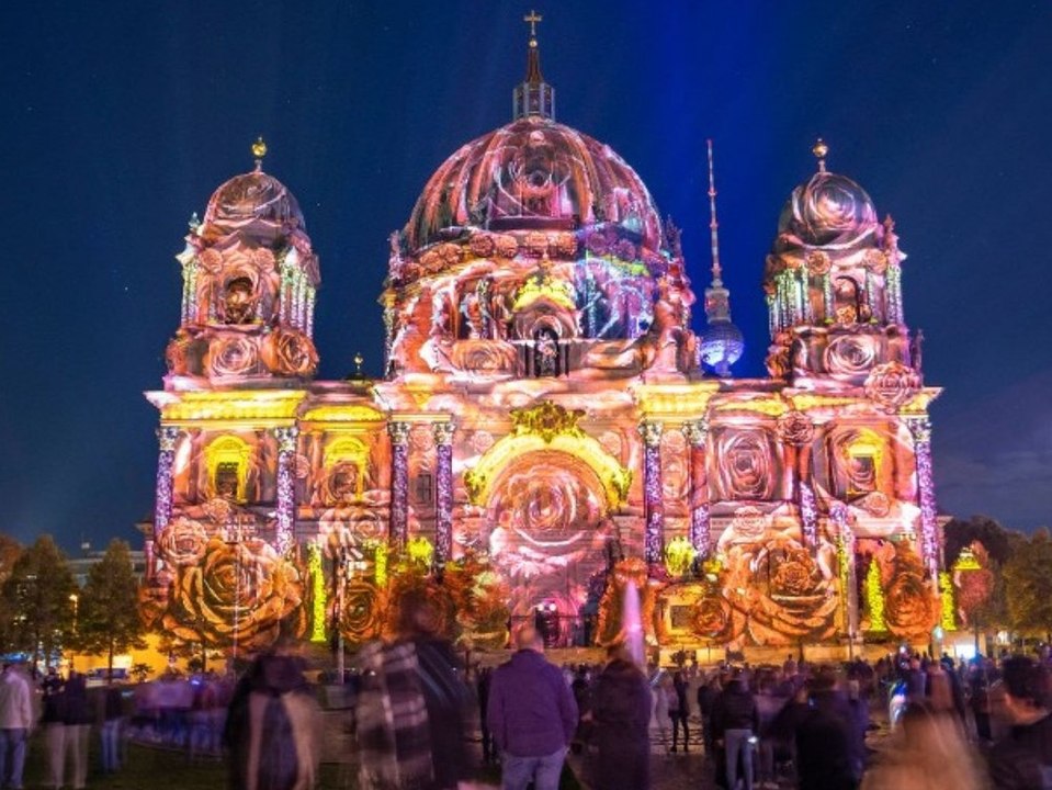 Festival of Lights: Berlin erstrahlt in buntem Licht