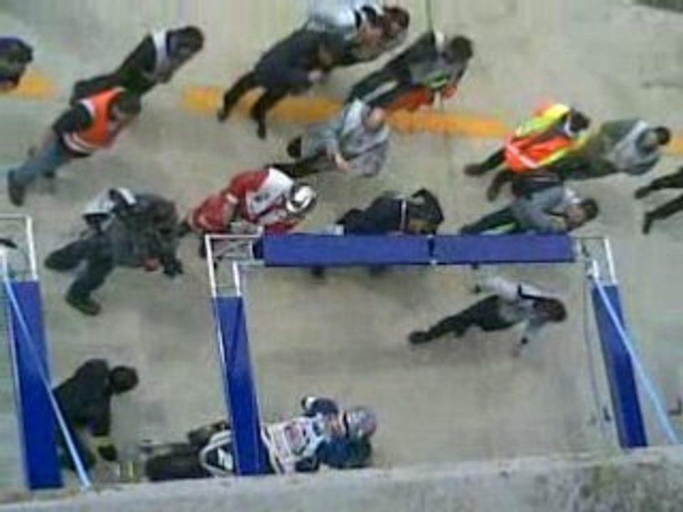 24h du Mans 2008 : Arret au stand de la Suzuki n°2 (bis)