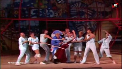 Zeki Alasya - Metin Akpınar - Deliler  Bölüm 2  (Devekuşu Kabare)