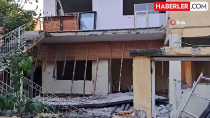 Hatay'da Çöken Balkonun Altında Kalan İki Kişi Hayatını Kaybetti