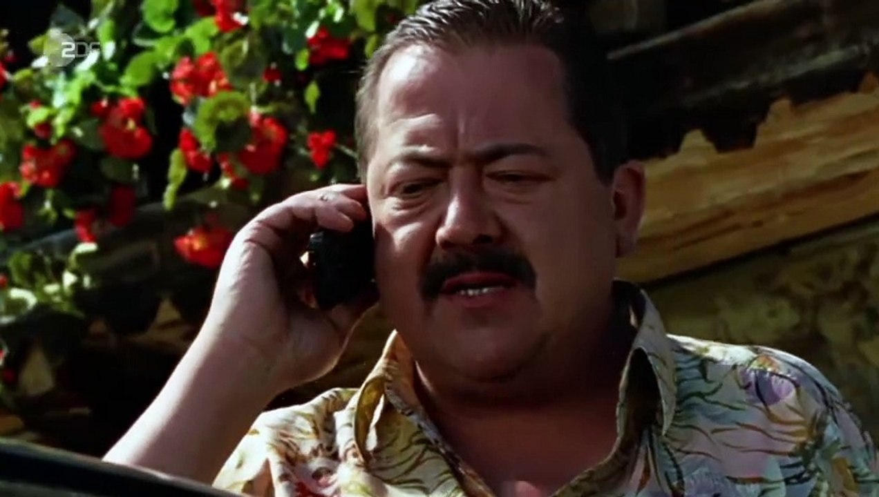 Die Rosenheim-Cops (131) Staffel 8 Folge 5 - Ein Mordsjahrgang