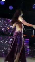 Hot Belly dance In Dubai Safari By a Cute Girl