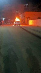 Ouakam : Un véhicule prend feu subitement