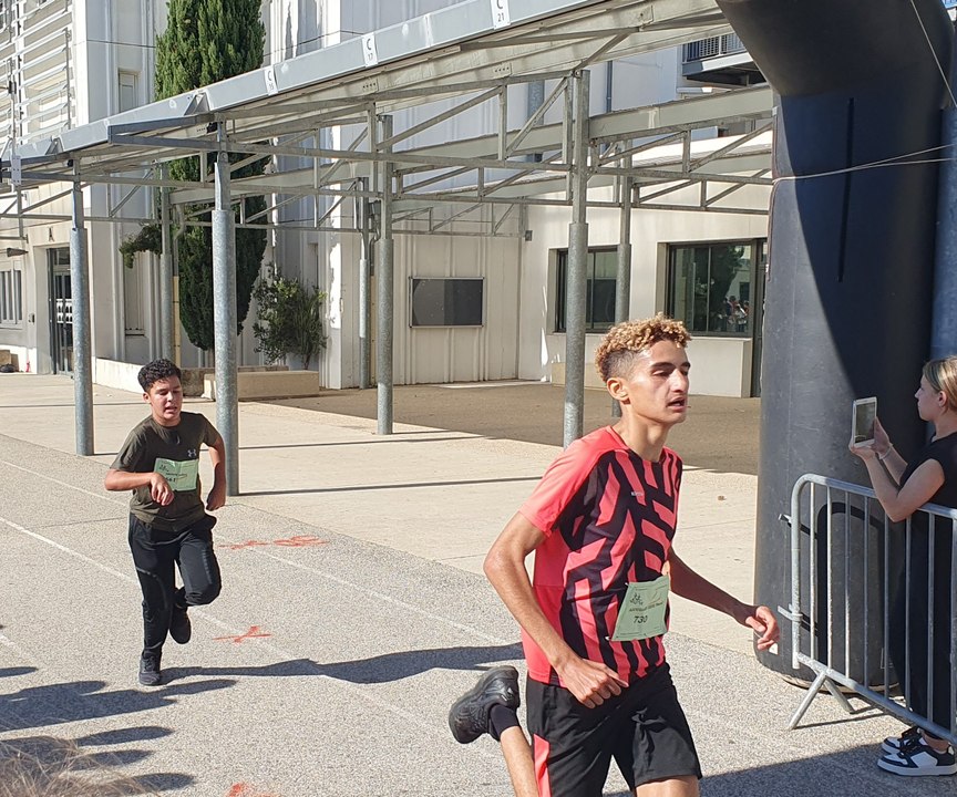 Cross du Collège le Bosquet Vidéo Dailymotion