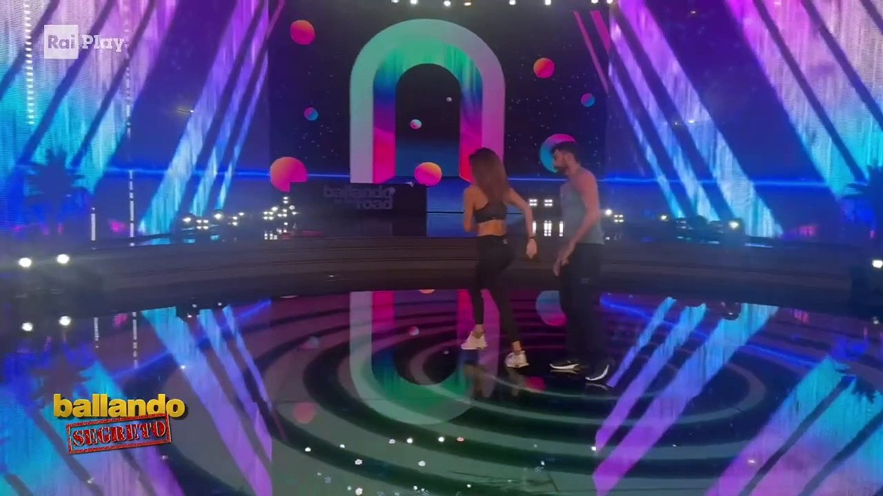 Ballando con le Stelle - S2024E1 - Il battesimo in pista - Video