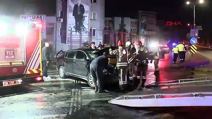 İstanbul-Başakşehir'de kırmızı ışıkta geçen taksi otomobil ile çarpıştı: 10 yaralı