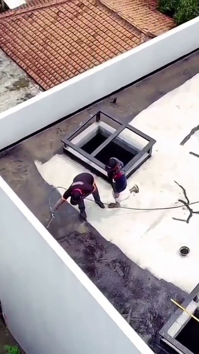 Solusi Ampuh: Cara Mengatasi Dak Beton Bocor dengan Aspal Cair