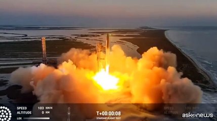 Impresa storica di SpaceX, il booster di Starship rientra alla base