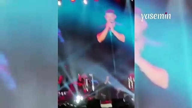 Kültür Yolu Festivali'nde sahne alan Murat Boz saldırıya uğradı! Şarkı söylediği esnada...
