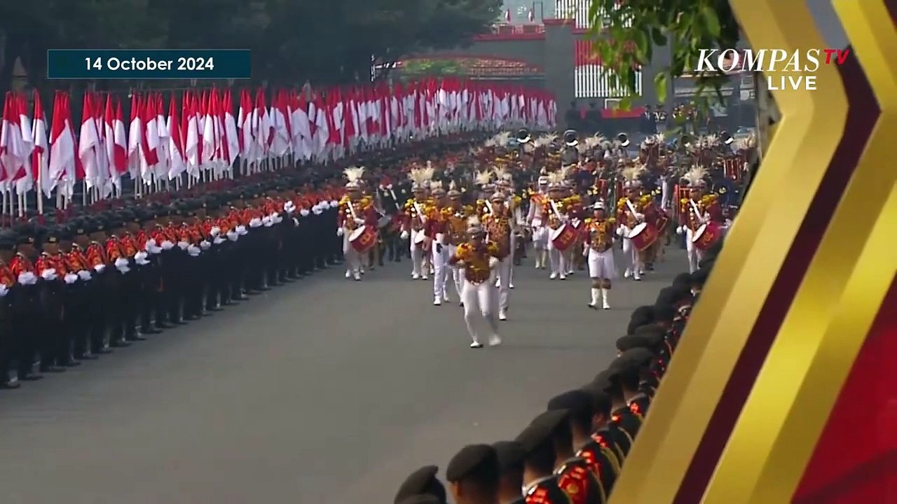 Jokowi & Prabowo Pakai Baret Naik Maung Apel Pengamanan Pelantikan Presiden Terpilih di Mako Brimob
