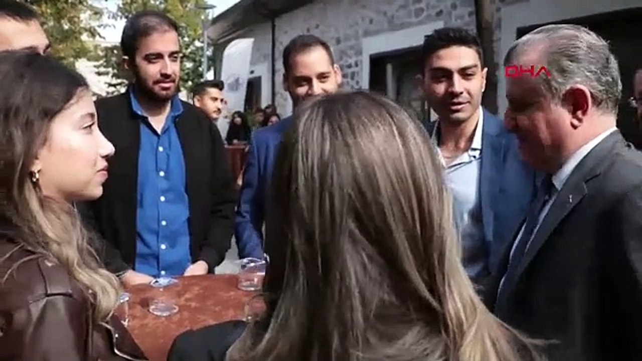 Bakan Bak: Gençlerin görüşlerini içeren toplumsal uzlaşıya çok önem veriyoruz
