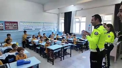 İlkokullu miniklere trafik eğitimi