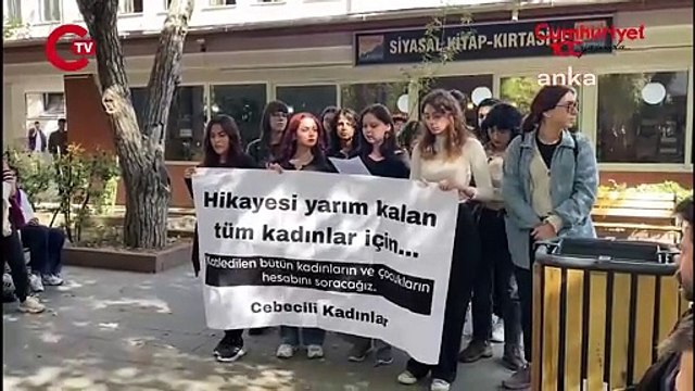 Ankara Üniversitesi Siyasal Bilgiler Fakültesi’nde kadın cinayetlerine karşı açıklama yapan kadın öğrencilere saldırı girişimi