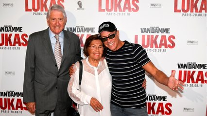GALA VIDEO - Jean-Claude Van Damme en deuil : l’acteur pleure la mort de sa mère