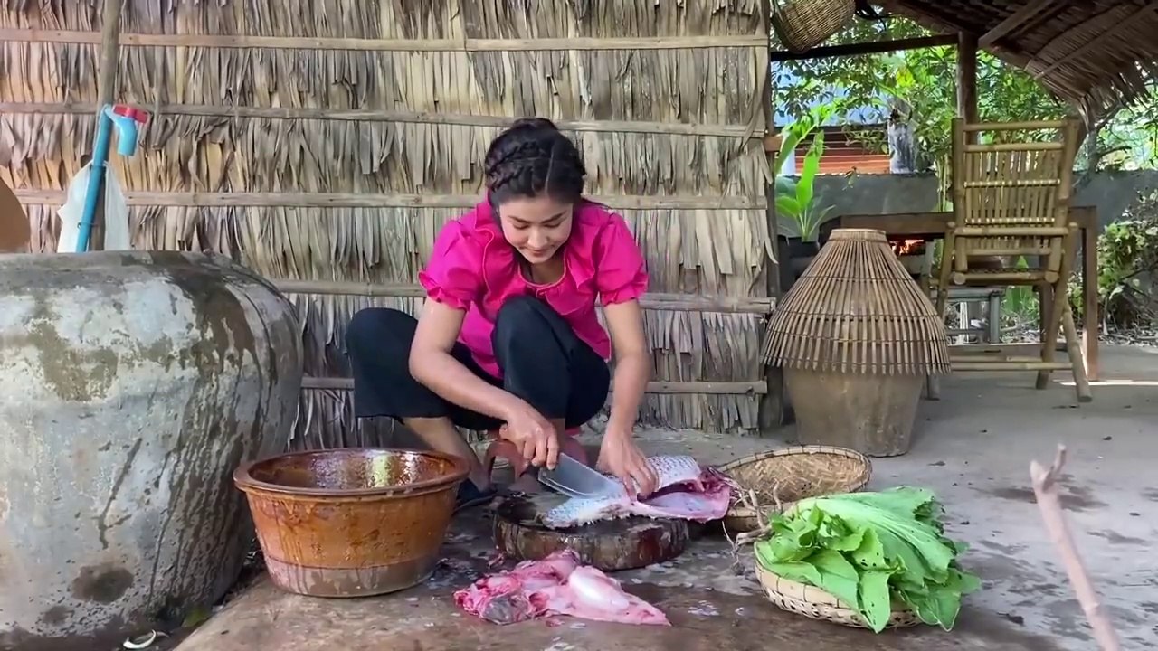 recipes with a big fish _ Harvest vegetable around home for cooking