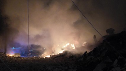 Liban: un marché en feu après une frappe israélienne