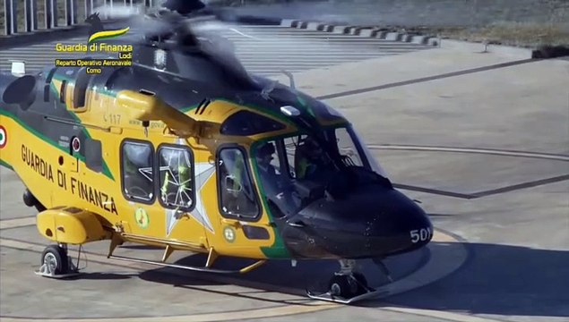 La discarica abusiva scoperta vicino al Po: le immagini dall'elicottero della Guardia di Finanza