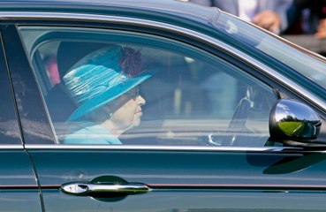 "La reine conduisait ses voitures à toute allure" : l'ancienne assistante d'Elizabeth II révèle sa passion pour la conduite