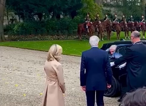 #Belgique #France Le #roi des #Belges Philippe et la reine Mathilde trois jours en France, pour approfondir la #relation #bilatérale , notamment en matière de #défense et de #transition #énergétique. Ici avec le Premier-ministre Michel #Barnier