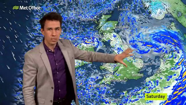 Weekend Weather – Bright spells, blustery showers 11/03/21