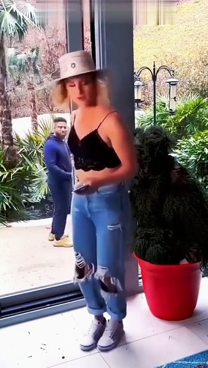 "Epic Public Pranks: Funniest Reactions Caught in the Streets!"