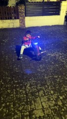 On embarque la moto à la maison 