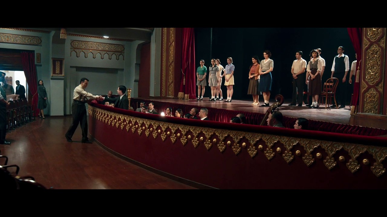 Bir Cumhuriyet Şarkısı Trailer OmdU