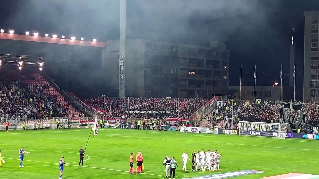 Mađarski navijači u Zenici
