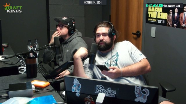 FULL VIDEO EPISODE: NFL Week 6, Fastest 2 Minutes, Jerry Jones Terrible Birthday, Are We Thinking About Deshaun Watson Wrong? Plus The NFC North Is A Wagon