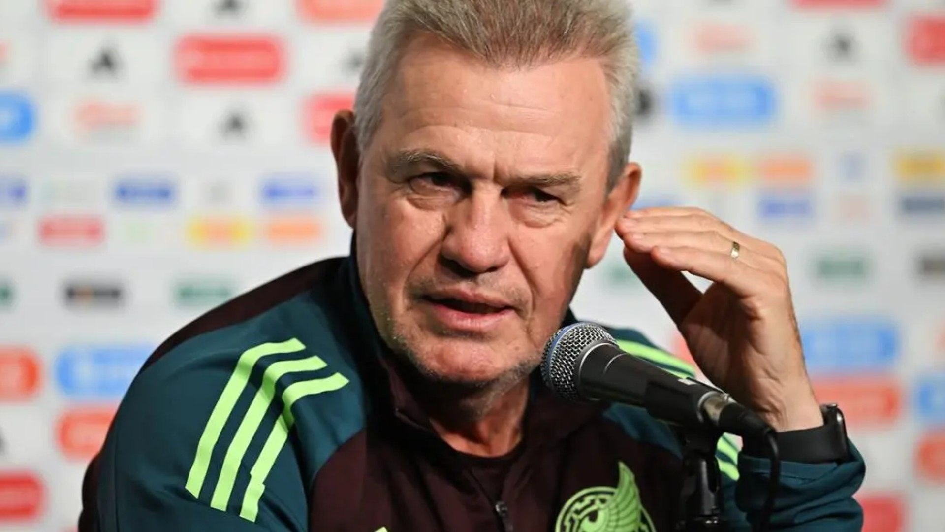 Javier Aguirre le hace frente a las crticas del 'mal' juego de la Seleccin Mexicana