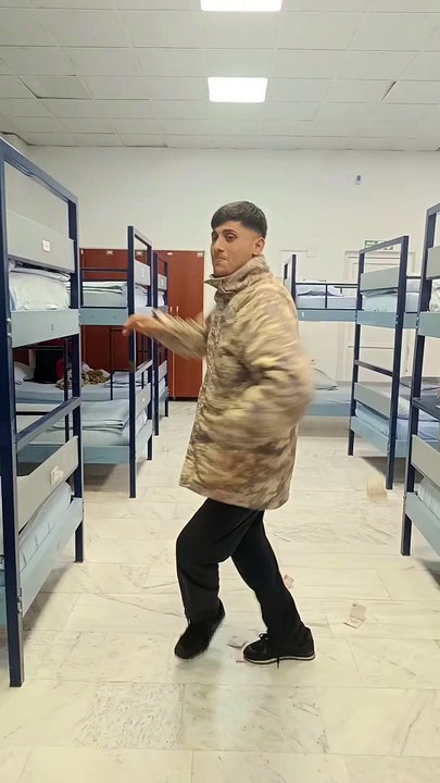 Roman Havası Oynayan Komando