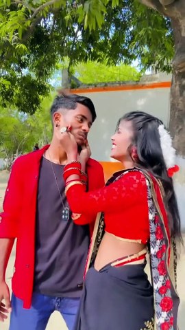 कमीने चल मेरा गेंहू कटा  _ Viral Comedy _ Sonu Rajbhar _ Dancer Karan And Kiran _#shorts - Dancer King (720p, h264, youtube)
