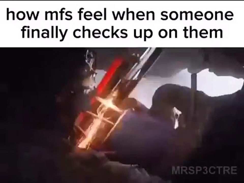 Banana Anatomy!  Starting by the top with a full-on closed banana used with an x-ray. You can see how its heart is at its stem along with the apex of its skull. People don’t really think about the tip. Banana lives matte