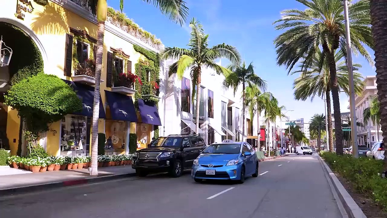 LUXURY to RUIN_ The COLLAPSE of Beverly Hills-USA