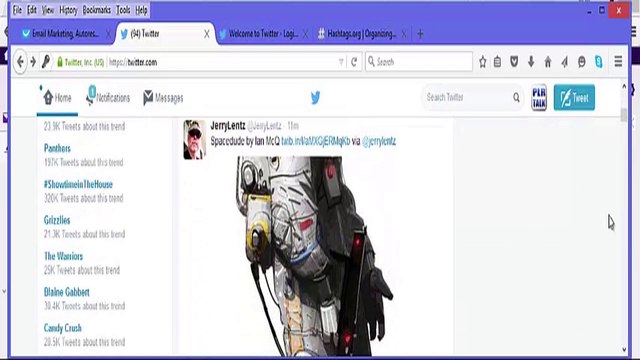 04-The-Importance-Of-Using-Hash-Tags - Twitter Traffic Foundations