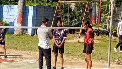 RP Public School में Volleyball प्रतियोगिता का आयोजन