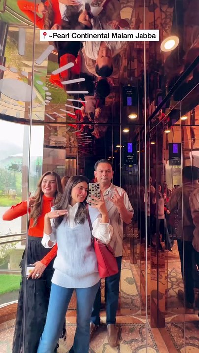 “Creating timeless memories with loved ones amidst nature’s grandeur.