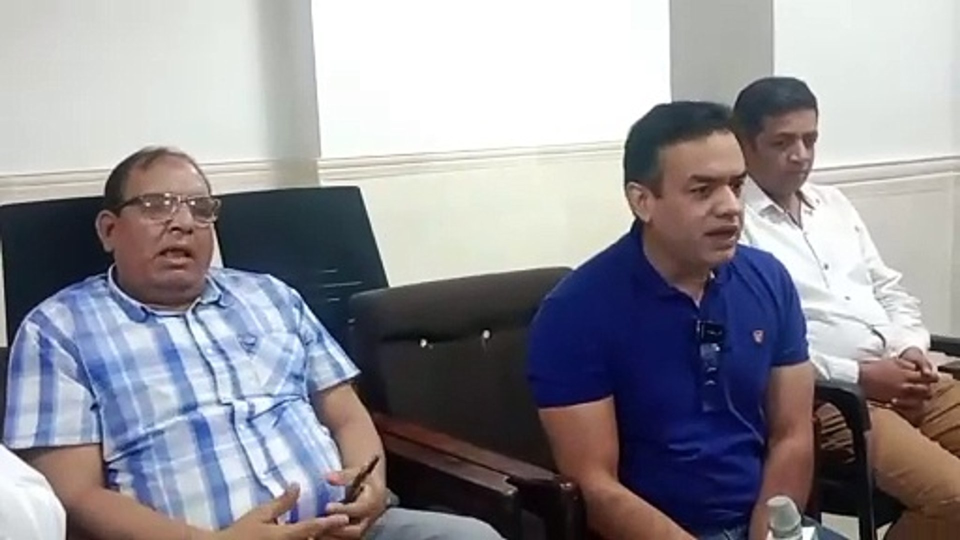 ⁣Government hospitals will not be privatized Will take every step to fight for the rights of doctors 