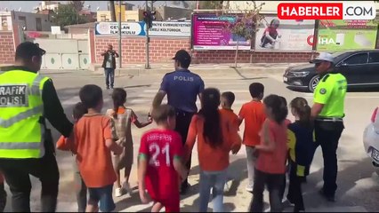 Öğrencilere Karşıdan Karşıya Geçme Eğitimi ve Okul Önü Denetimi