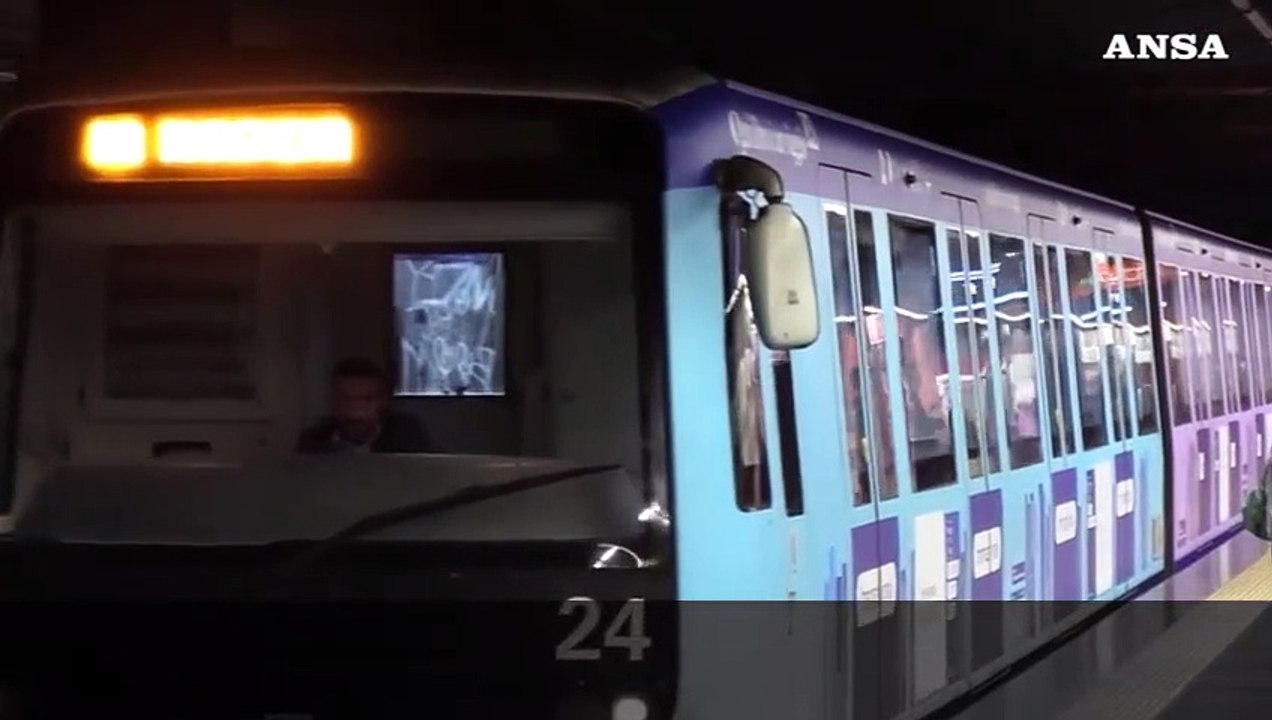 'Ogni libro un viaggio', a Roma l'iniziativa per la lettura sulla metro A
