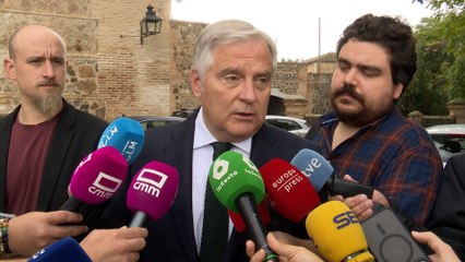 El Gobierno quiere construir "un campo de concentración para inmigrantes" en el aeropuerto de Ciudad Real