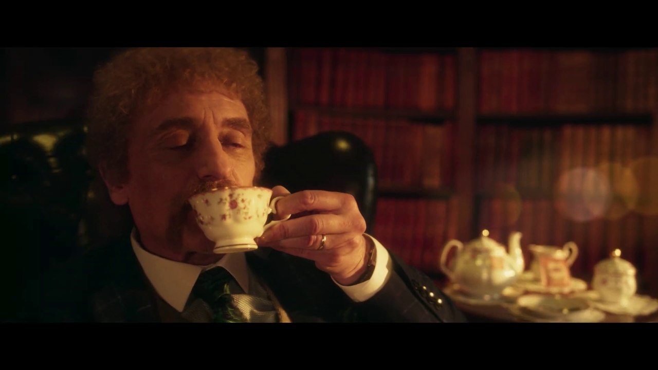 Les Tuche 5 : God Save the Tuche - Teaser "C’est quoi ce truc ?" (avec un T comme Truc) (2025/ Jean-Paul Rouve, Isabelle Nanty, Sarah Stern, Pierre Lottin, Théo Fernandez, Claire Nadeau)