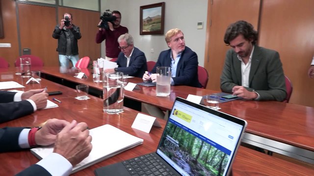 Luz verde al acuerdo para eliminar de Badajoz el nenúfar del Guadiana