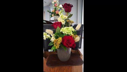 Flowers and Cards for Kurt Payne