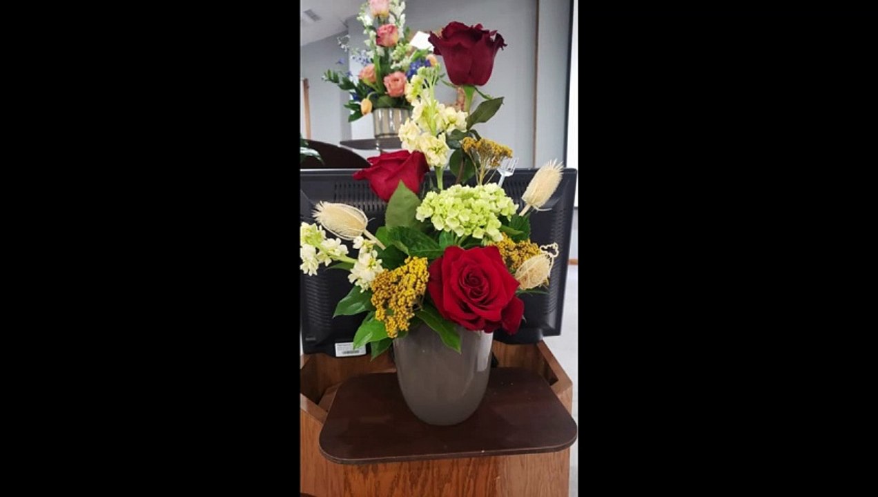 Flowers and Cards for Kurt Payne