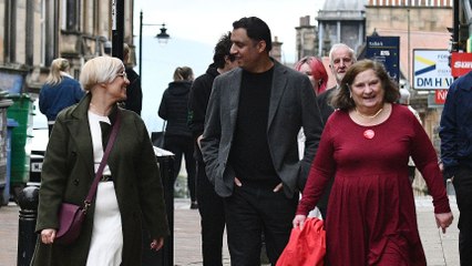 Scottish Labour Leader Anas Sarwar visits Falkirk